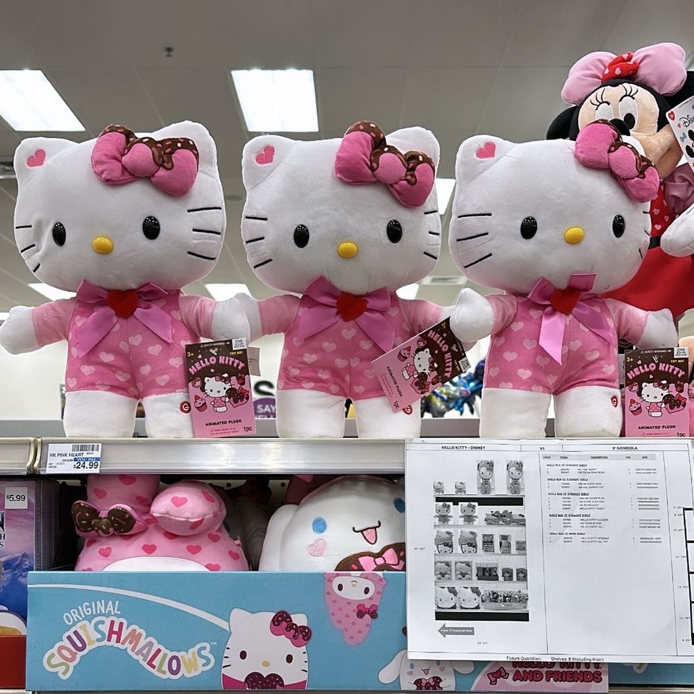 Hello kitty CVS 2024 Valentine’s Day greeter 💗💘🫶🏻